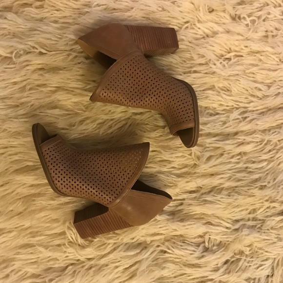 πππSOLDπππNEW Lucky Brand Livey Booties - Picture 5 of 6